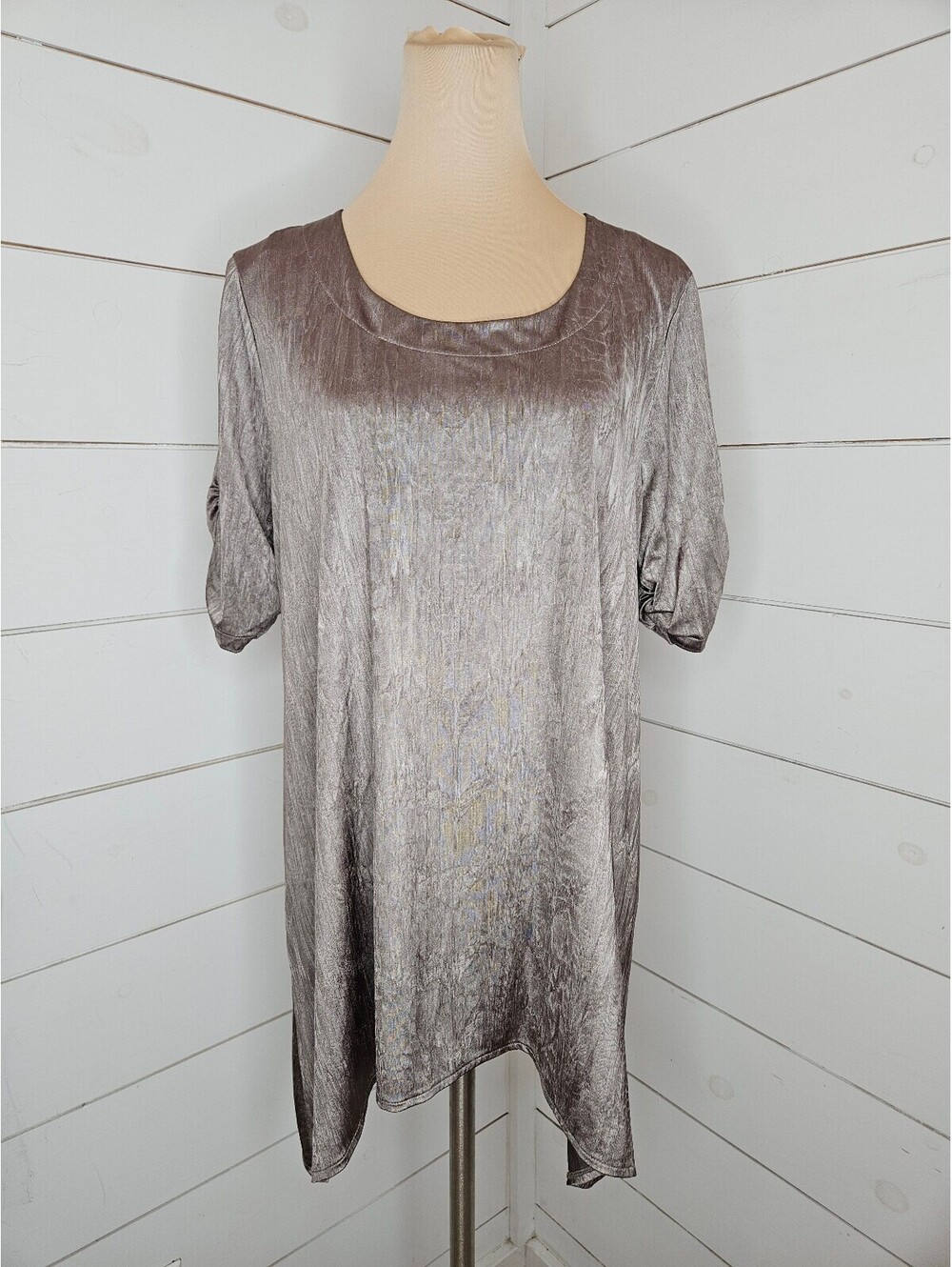 Jones New York large greyish silver liquid like pullover stretchy blouse